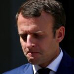 Грустный Макрон